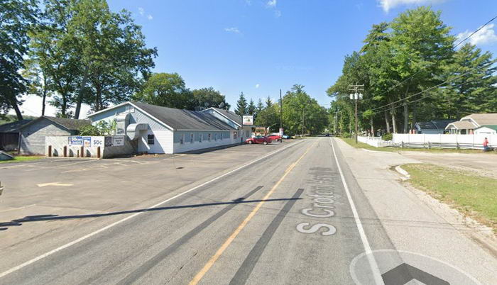 Ikes Place - 2021 Street View Of Croton Area (newer photo)